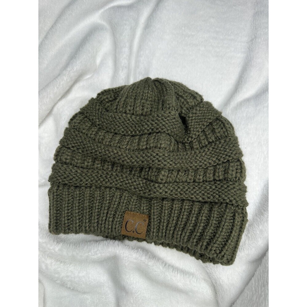 C.C Hat Beanie OS Green Ribbed Knit Logo Patch Slouchy Womens One Size